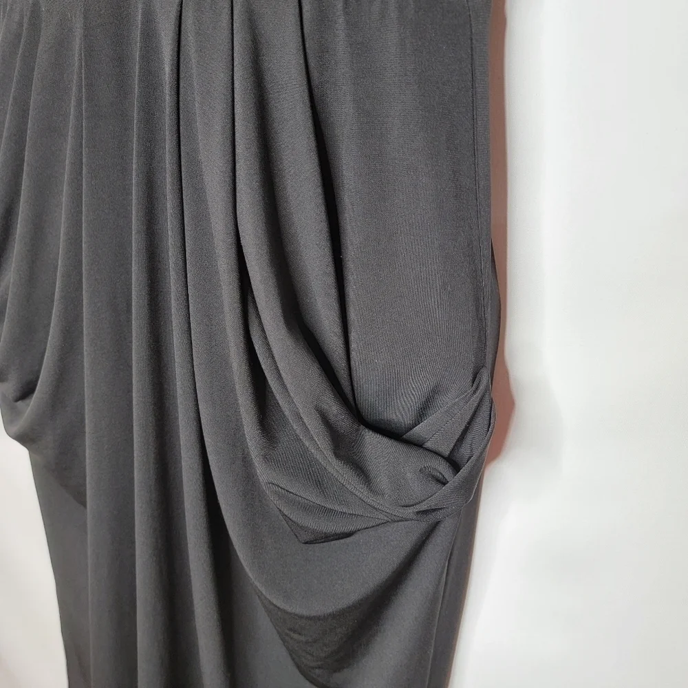 BCBGeneration Sleeveless Drape Pocket Midi Dress - Picture 5 of 12